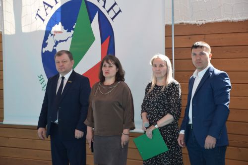 В Нурлате проходят соревнования по плаванию на призы «Татарстан-Новый век»