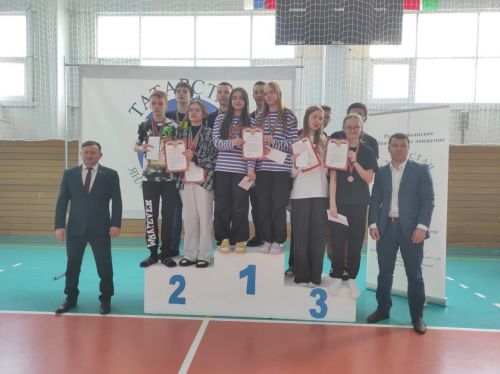 В Нурлате проходят соревнования по плаванию на призы «Татарстан-Новый век»