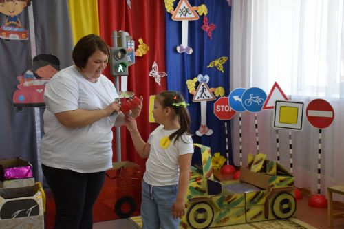 Нурлатские дошкольницы соревновались в конкурсе «Автоледи»