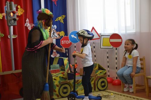 Нурлатские дошкольницы соревновались в конкурсе «Автоледи»