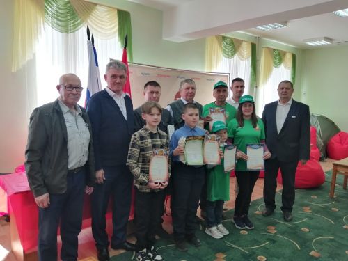 Семья Фоминых из Нурлата стала победителем зонального этапа республикансого турнира по шахматам