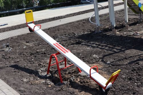 Глава Нурлатского района ознакомился с ходом благоустройства сквера нефтяников «Игелек»