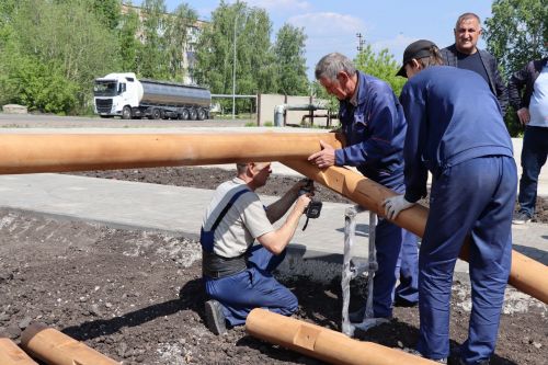 Глава Нурлатского района ознакомился с ходом благоустройства сквера нефтяников «Игелек»