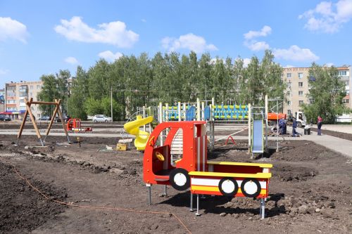 Глава Нурлатского района ознакомился с ходом благоустройства сквера нефтяников «Игелек»