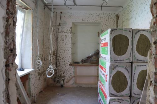 Глава Нурлатского района ознакомился с ходом капремонта врачебной амбулатории в мкр. Сахароваров