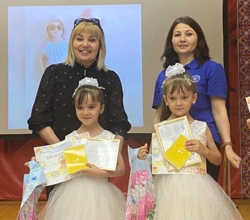 В Нурлате прошел фестиваль двойняшек