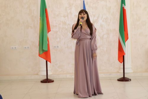 В Международный день семьи в Нурлате чествовали золотых юбиляров семейной жизни
