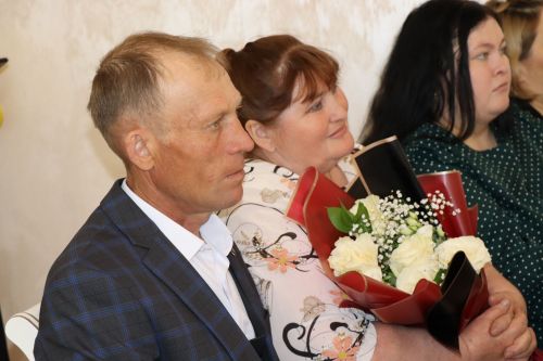 В Международный день семьи в Нурлате чествовали золотых юбиляров семейной жизни