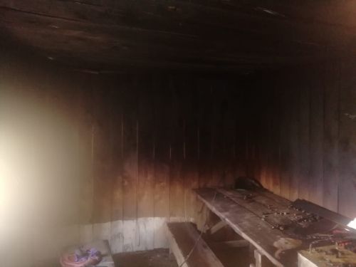 Огонь оставил одного сельчанина без сарая, другого – без бани