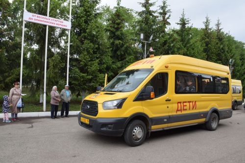 Юные хоккеисты Нурлата поехали на суперфинал Всероссийских соревнований «Золотая шайба»