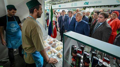 Рустам Минниханов принял участие в церемонии открытия халяль-ярмарки в Казани