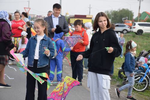 В Нурлате прошел фестиваль воздушных змеев «Небо в красках»