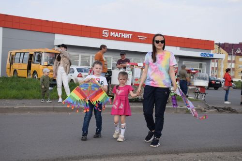 В Нурлате прошел фестиваль воздушных змеев «Небо в красках»