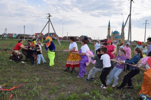 В Нурлате прошел фестиваль воздушных змеев «Небо в красках»