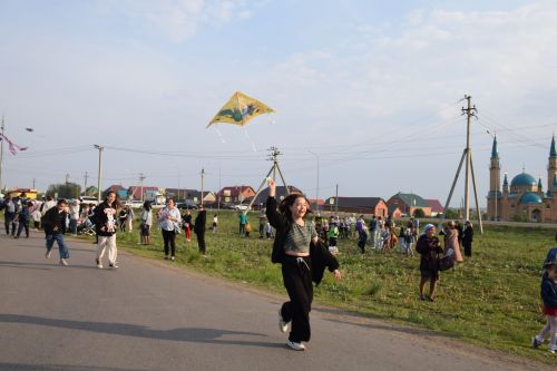 В Нурлате прошел фестиваль воздушных змеев «Небо в красках»