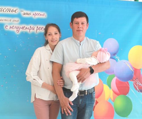 В Нурлате продолжается районная акция «Подарок новорожденному»