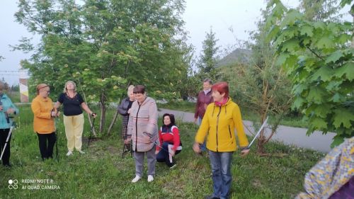 Нурлатцы 60+ отмечают День скандинавской ходьбы