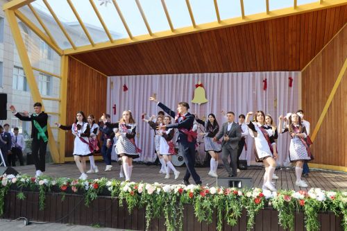 В Нурлате прошел праздник, посвященный празднику Последнего звонка