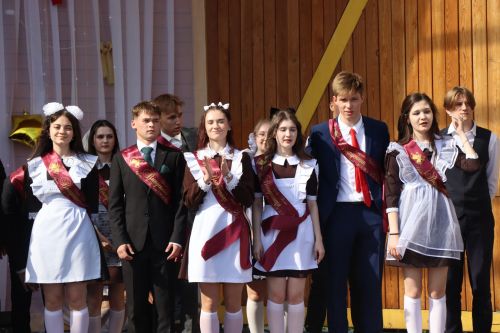 В Нурлате прошел праздник, посвященный празднику Последнего звонка