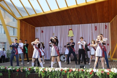 В Нурлате прошел праздник, посвященный празднику Последнего звонка