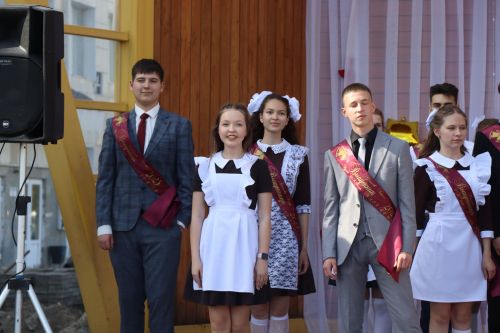 В Нурлате прошел праздник, посвященный празднику Последнего звонка