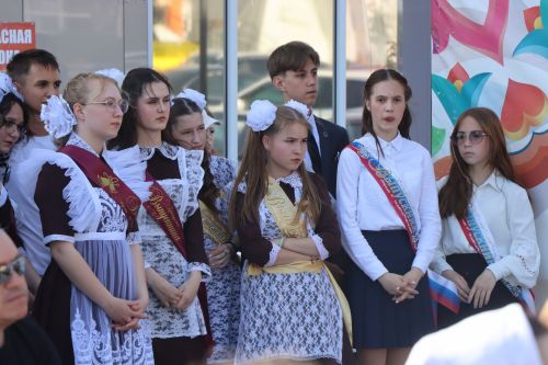 В Нурлате прошел праздник, посвященный празднику Последнего звонка