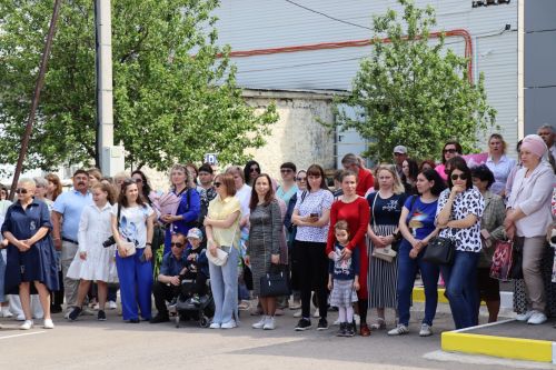 Для 195 выпускников Нурлатского района прозвенел последний звонок