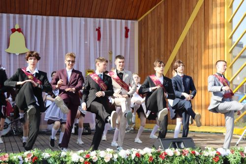 В Нурлате прошел праздник, посвященный празднику Последнего звонка