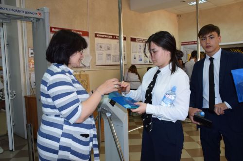 В Нурлате стартовали выпускные экзамены для учеников 9-х и 11-х классов