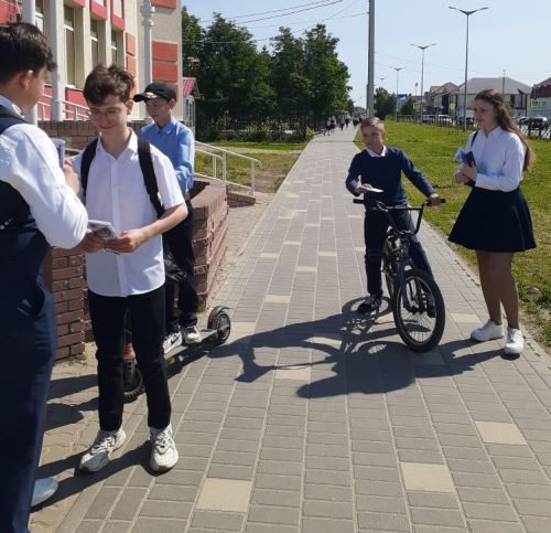 Нурлатские форпостовцы напоминали прохожим о правилах дорожного движения