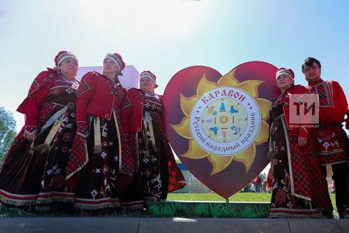 Рустам Минниханов пожелал участникам и гостям Каравона прекрасного настроения
