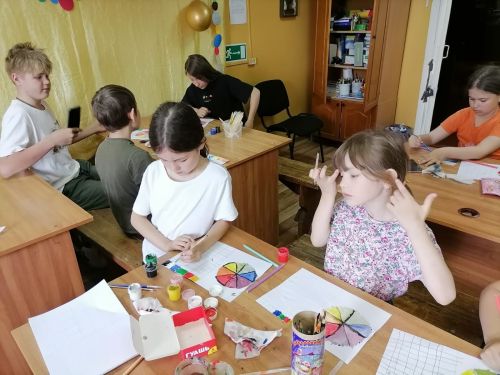 Нурлатские дети продолжают посещать воскресную школу «Ильинский росточек»
