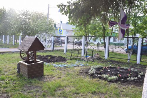 В детском саду «Алсу» города Нурлат заложили Аллею выпускников