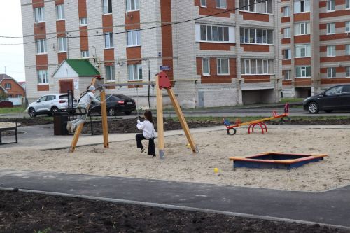 В Нурлате благоустраивают дворы по республиканской программе «Наш двор»
