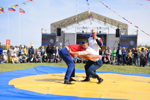 Абсолютным чемпионом Нурлатского Сабантуя стал Марсель Гузаеров