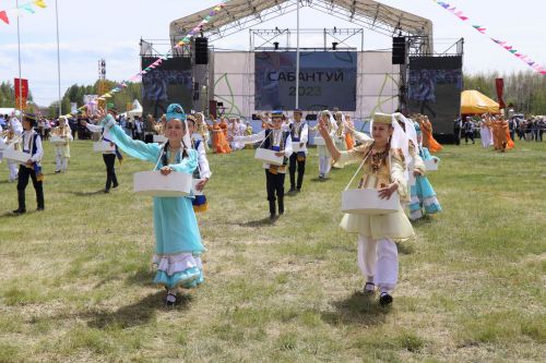 В Нурлате традиционный Сабантуй собрал земляков и гостей