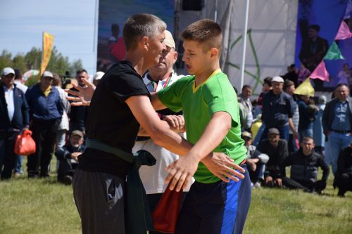 Абсолютным чемпионом Нурлатского Сабантуя стал Марсель Гузаеров
