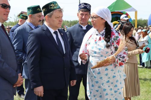 В Нурлате традиционный Сабантуй собрал земляков и гостей