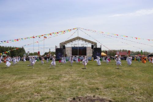 В Нурлате традиционный Сабантуй собрал земляков и гостей