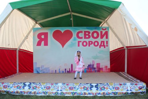 Впервые на нурлатском Сабантуе провели конкурсы «Бабушкин таинственный сундук» и «Голос Сабантуя»