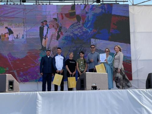 Сабантуй в Нурлате запомнится «Гонкой батыров», спортивными состязаниями и народными играми