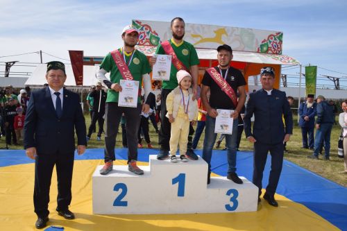 Абсолютным чемпионом Нурлатского Сабантуя стал Марсель Гузаеров
