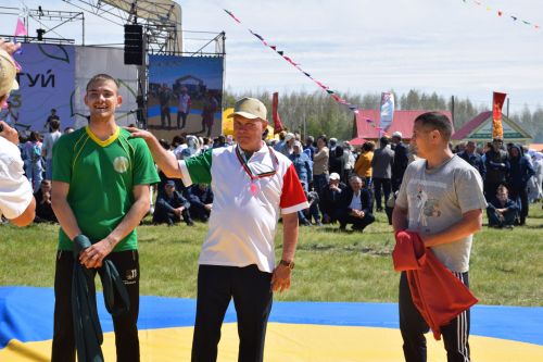 Абсолютным чемпионом Нурлатского Сабантуя стал Марсель Гузаеров