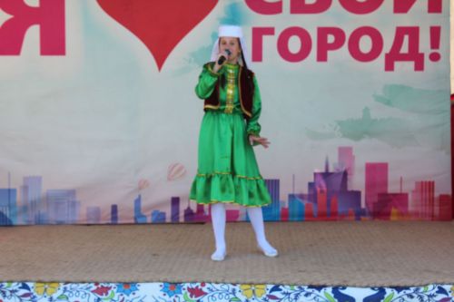 Впервые на нурлатском Сабантуе провели конкурсы «Бабушкин таинственный сундук» и «Голос Сабантуя»