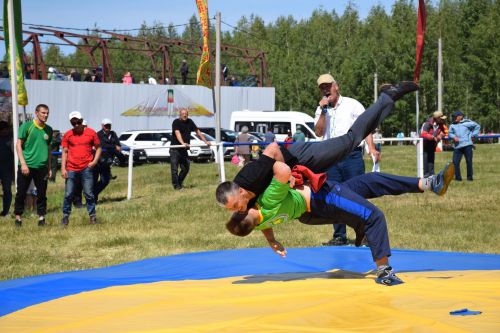 Абсолютным чемпионом Нурлатского Сабантуя стал Марсель Гузаеров