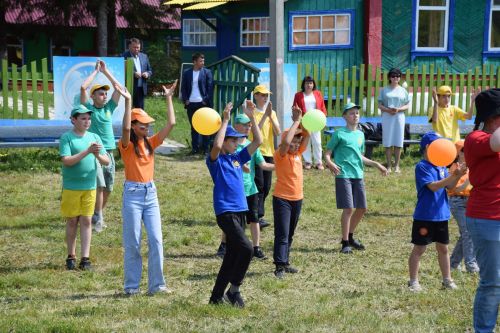 В Нурлате торжественно открыли летнюю смену в лагере «Заречный»