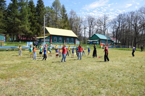 В Нурлате торжественно открыли летнюю смену в лагере «Заречный»