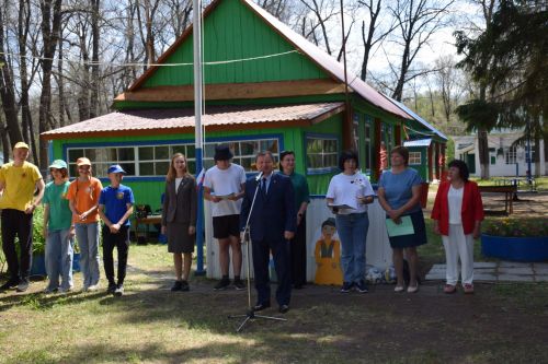В Нурлате торжественно открыли летнюю смену в лагере «Заречный»