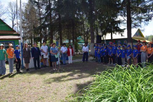В Нурлате торжественно открыли летнюю смену в лагере «Заречный»