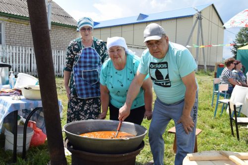 На Сабантуе в деревне Бикулово особое внимание оказали семьям мобилизованных